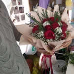 گل فروشی اندیا دسته گل و سبد گل در غرب تهران چیتگر